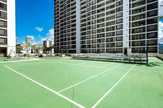 High Rise Ocean View Waikiki Condo, Free Parking & Wi-Fi Honolulu Apartment